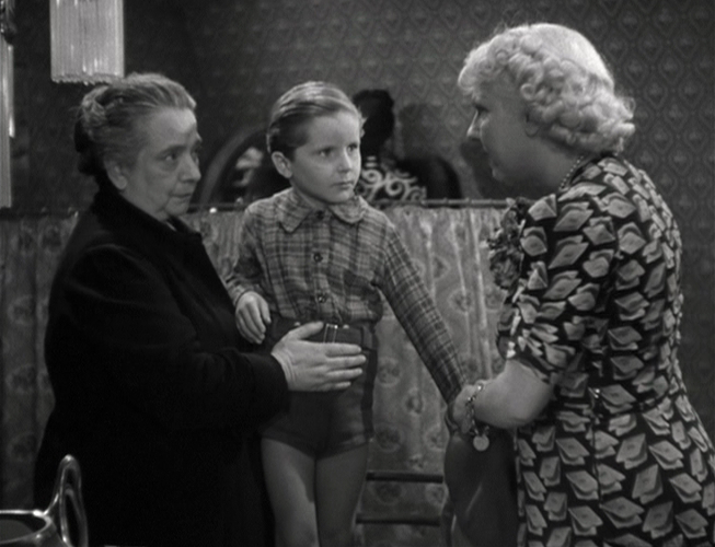 chłopięcy aktor Luciano De Ambrosis film Dzieci patrzą na nas I Bambini ci guardano 1943 1944